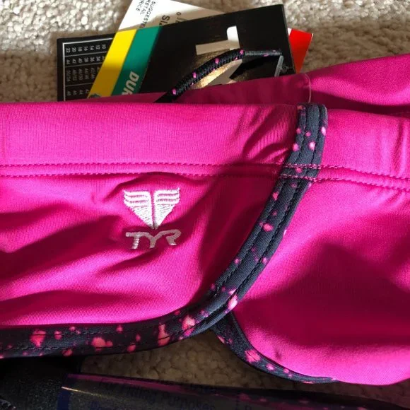 NWT TYR Pink with Black Trim Tankini with Full Coverage Bottoms Size 4/6 - Picture 10 of 15